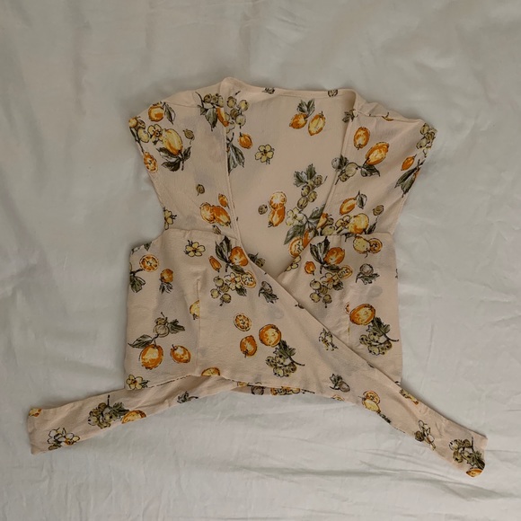 Beach Riot Ivory Lemon Gia Top - Picture 3 of 4